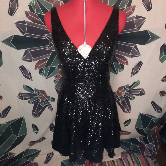B. Darlin Black Super Sequin Cocktail Formal Dress Size 7/8 Juniors - Picture 13 of 16